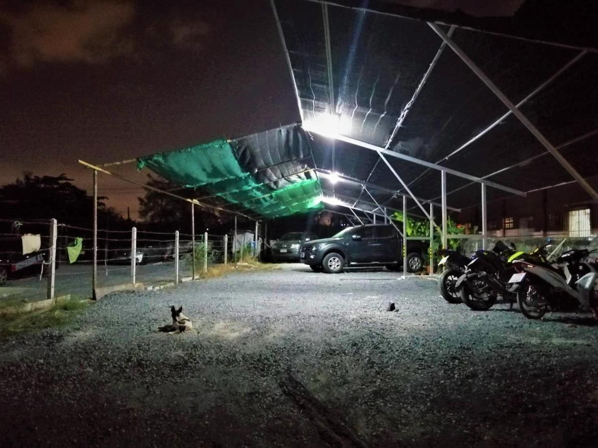 Appartamento Gogoal Latkrabang Bangkok Esterno foto