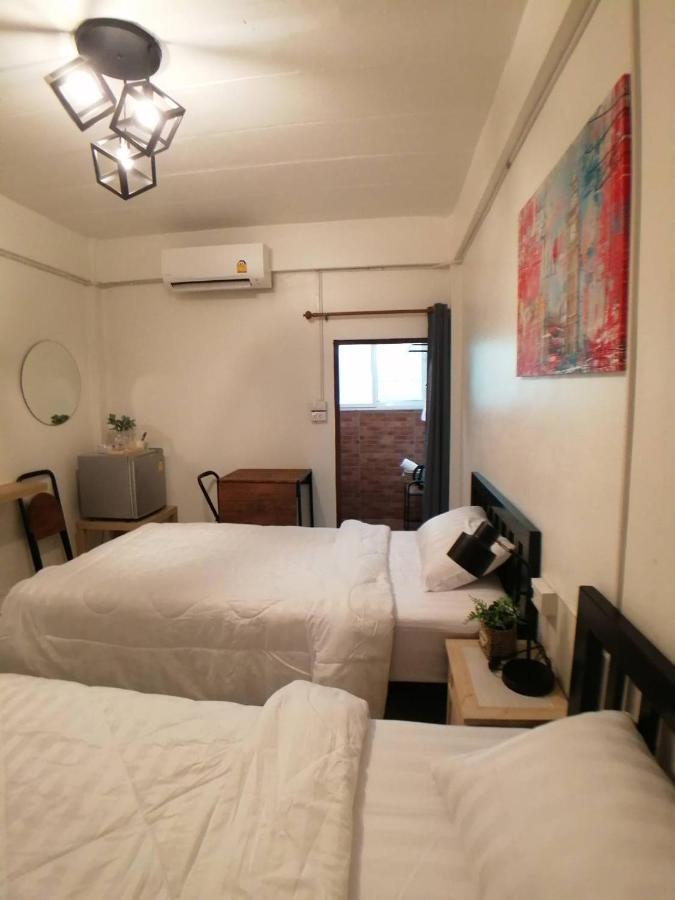 Appartamento Gogoal Latkrabang Bangkok Esterno foto