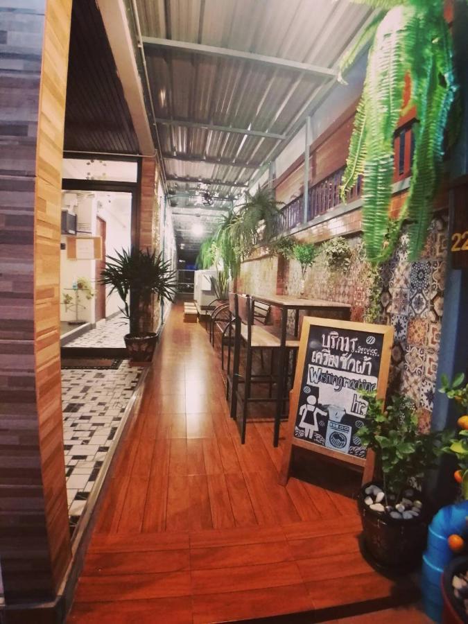 Appartamento Gogoal Latkrabang Bangkok Esterno foto