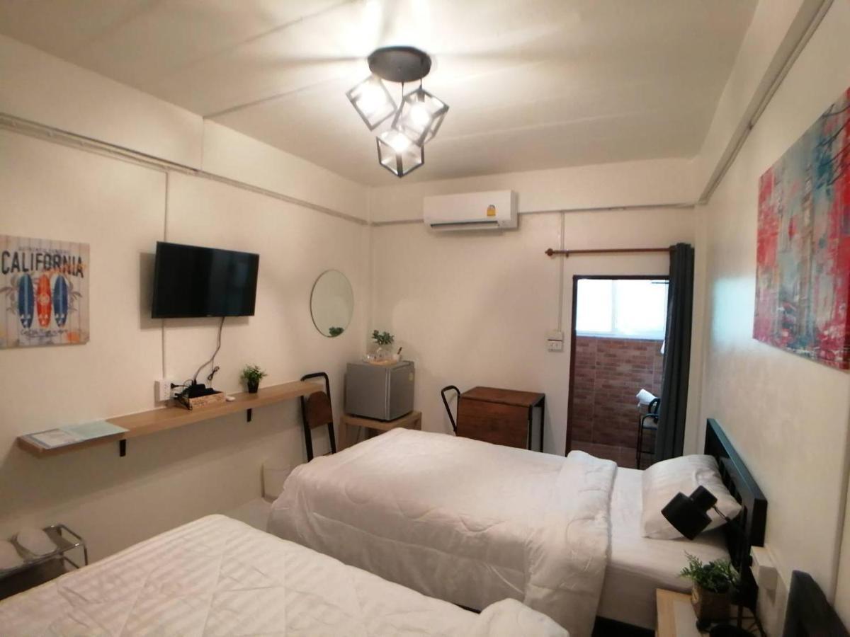 Appartamento Gogoal Latkrabang Bangkok Esterno foto